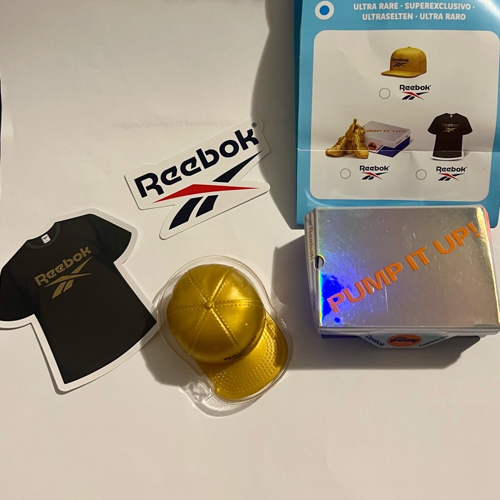 Mini Brands Ultra Rare Gold Reebok - Picture 2 of 8